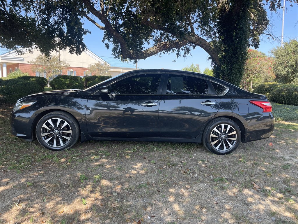 2017 Nissan Altima SV